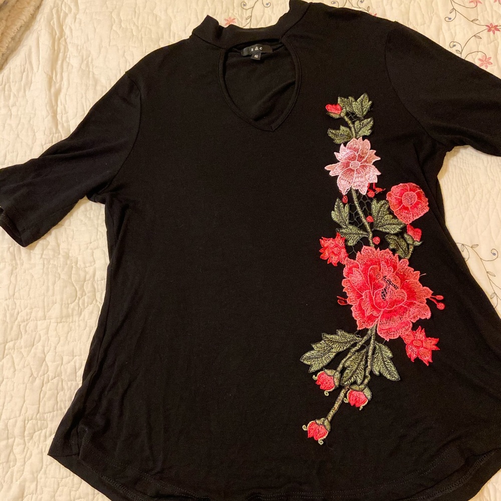k & c Top with Embroidery Detail & Front Peep Hole